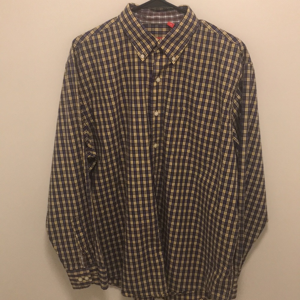 Izod Men’s Shirt.